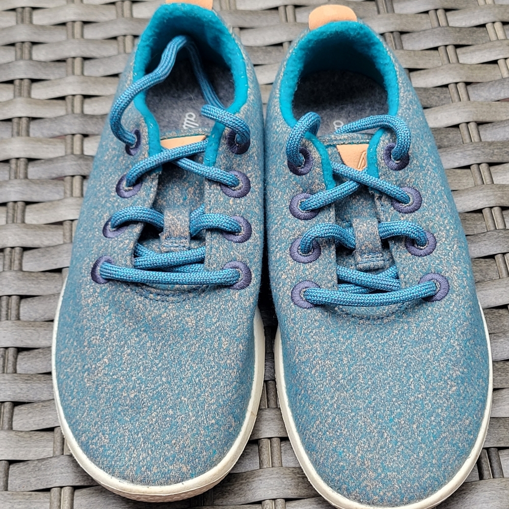 ALLBIRDS women's sneakers size 6